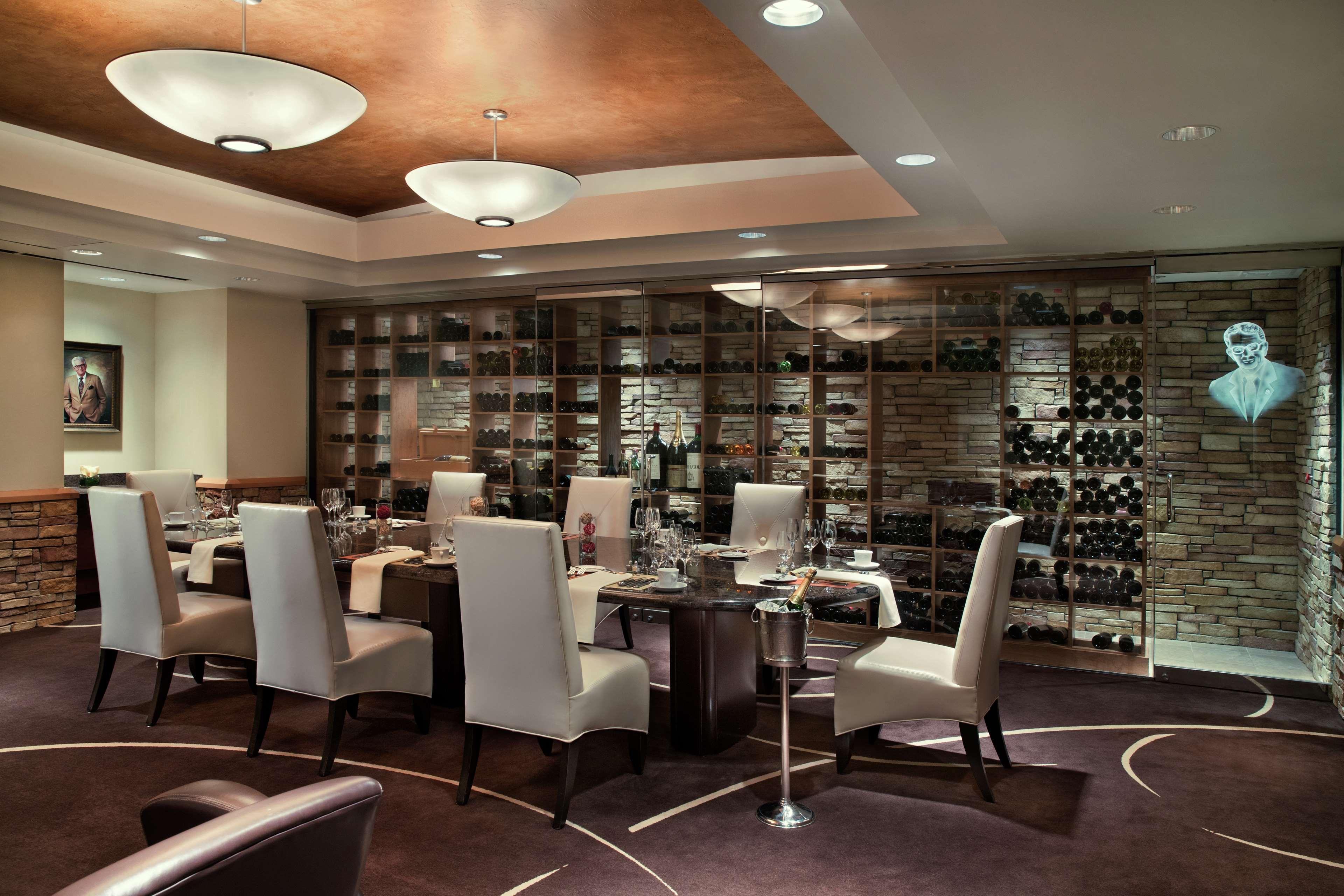 Hilton University Of Houston Bagian luar foto