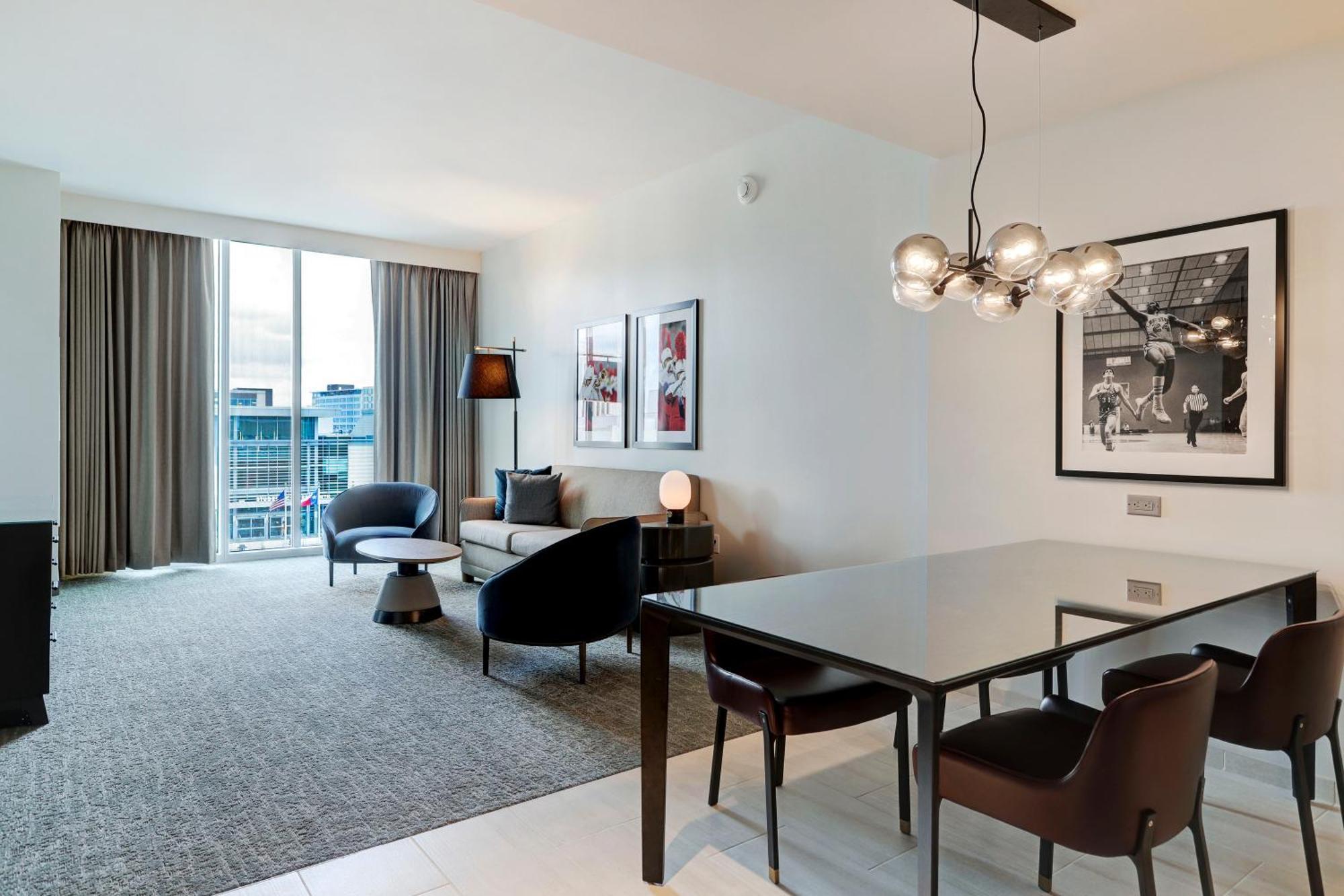 Hilton University Of Houston Bagian luar foto
